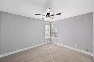1305 Glenwood Dr, Austin, TX 78723 - Photo 14