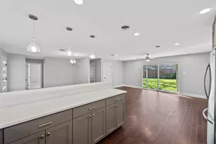 1305 Glenwood Dr, Austin, TX 78723 - Photo 8