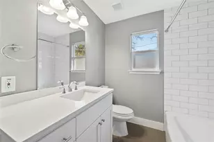 1305 Glenwood Dr, Austin, TX 78723 - Photo 18