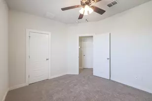 2001 Faro Dr, Austin, TX 78741 - Photo 18