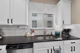 2001 Faro Dr, Austin, TX 78741 - Photo 12