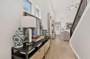 2001 Faro Dr, Austin, TX 78741 - Photo 2