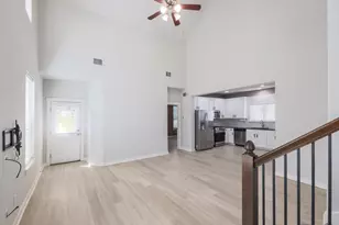 2001 Faro Dr, Austin, TX 78741 - Photo 2