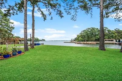 201 Lake Walden Cove, Montgomery, TX 77356 - Photo 2