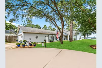 201 Lake Walden Cove, Montgomery, TX 77356 - Photo 4