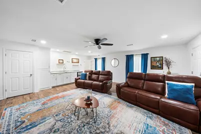 201 Lake Walden Cove, Montgomery, TX 77356 - Photo 16