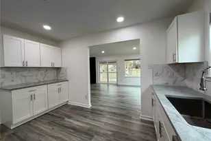 21837 Ticonderoga Ave, Lago Vista, TX 78645 - Photo 8