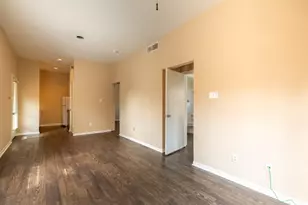 712 Graham Pl, Austin, TX 78705 - Photo 6