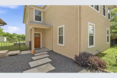 330 Howard Lane, Buda, TX 78610 - Photo 4