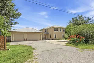 330 Howard Ln, Buda, TX 78610 - Photo 2
