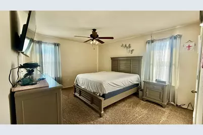 18309 Windtree Lane, Elgin, TX 78621 - Photo 20