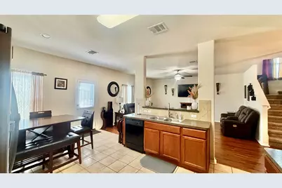 18309 Windtree Lane, Elgin, TX 78621 - Photo 8