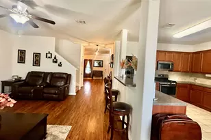 18309 Wind Tree Ln, Elgin, TX 78621 - Photo 6