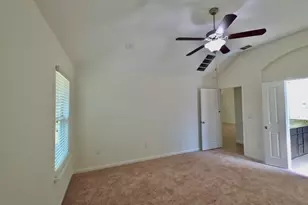 615 Linares Ln, Austin, TX 78748 - Photo 12