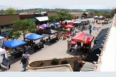 1607 Johnson Avenue, Marble Falls, TX 78654 - Photo 6