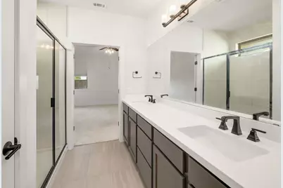 6111 Dumfries Lane, Austin, TX 78744 - Photo 16