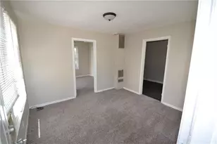 808 E 46th St, Austin, TX 78751 - Photo 4