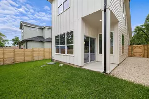 1700 Pennsylvania Ave, Austin, TX 78702 - Photo 24