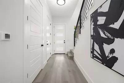 1700 Pennsylvania Avenue, Austin, TX 78702 - Photo 2