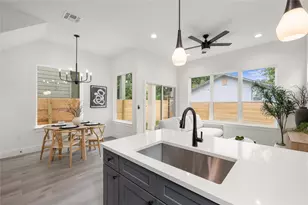 1700 Pennsylvania Ave, Austin, TX 78702 - Photo 12