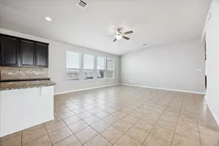 801 Vaughn St, Georgetown, TX 78628 - Photo 10