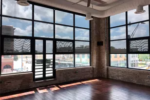 110 W 2nd St, Taylor, TX 76574 - Photo 2