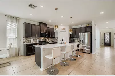 7020 Ondantra Bend, Austin, TX 78744 - Photo 10