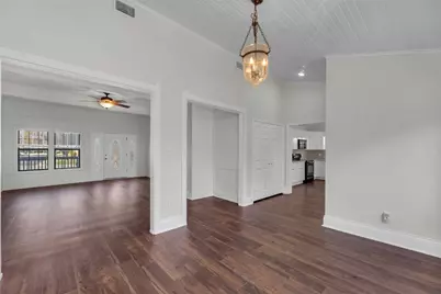 303 S Franklin Street, La Grange, TX 78945 - Photo 12