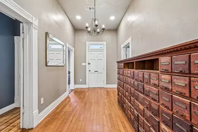 601 Garwood Street, Smithville, TX 78957 - Photo 4
