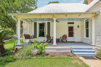 601 Garwood Street, Smithville, TX 78957 - Photo 2