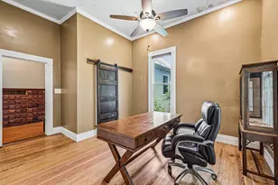 601 Garwood St, Smithville, TX 78957 - Photo 18