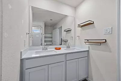 1425 London Way, Lockhart, TX 78644 - Photo 18