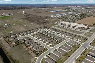 1425 London Wy, Lockhart, TX 78644 - Photo 40