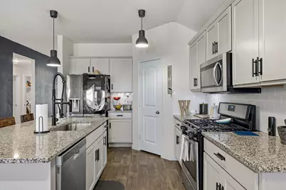 1425 London Way, Lockhart, TX 78644 - Photo 6