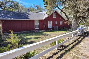 702 Cottonwood Creek Rd, Dripping Springs, TX 78620 - Photo 4