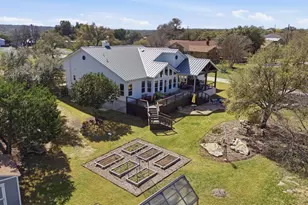 219 Skyline Rd, Georgetown, TX 78628 - Photo 38