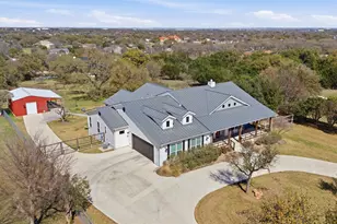 219 Skyline Rd, Georgetown, TX 78628 - Photo 4