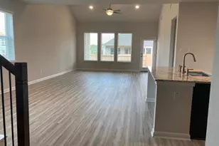 136 Grn Knl Ln, Georgetown, TX 78628 - Photo 4