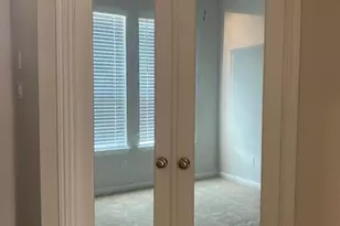 136 Grn Knl Ln, Georgetown, TX 78628 - Photo 2