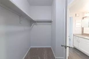 12215 Hunters Chase Dr, Austin, TX 78729 - Photo 14