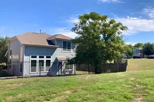 2308 Montague St, Austin, TX 78741 - Photo 28
