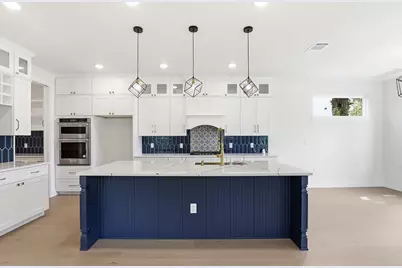 2301 E 10th Street, Austin, TX 78702 - Photo 14