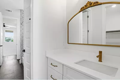 2301 E 10th Street, Austin, TX 78702 - Photo 20