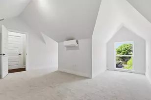 2301 E 10th St, Austin, TX 78702 - Photo 32