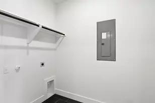 2301 E 10th St, Austin, TX 78702 - Photo 30