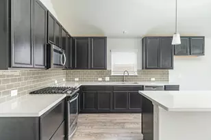 527 Bridgestone Way, Buda, TX 78610 - Photo 6