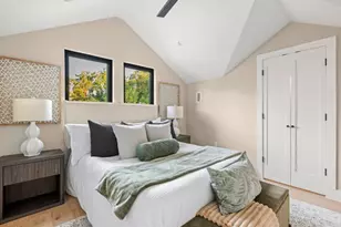 1401 E 3rd St, Austin, TX 78702 - Photo 20