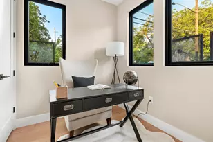 1401 E 3rd St, Austin, TX 78702 - Photo 22