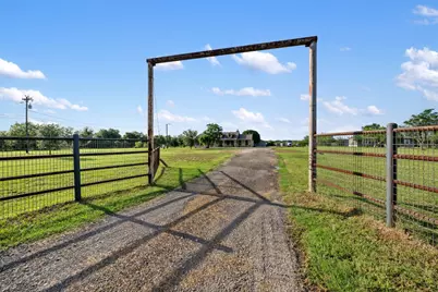 108 Whispering Pines Drive, Bastrop, TX 78602 - Photo 34