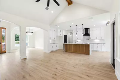 315 Post Oak Street, Gonzales, TX 78629 - Photo 6